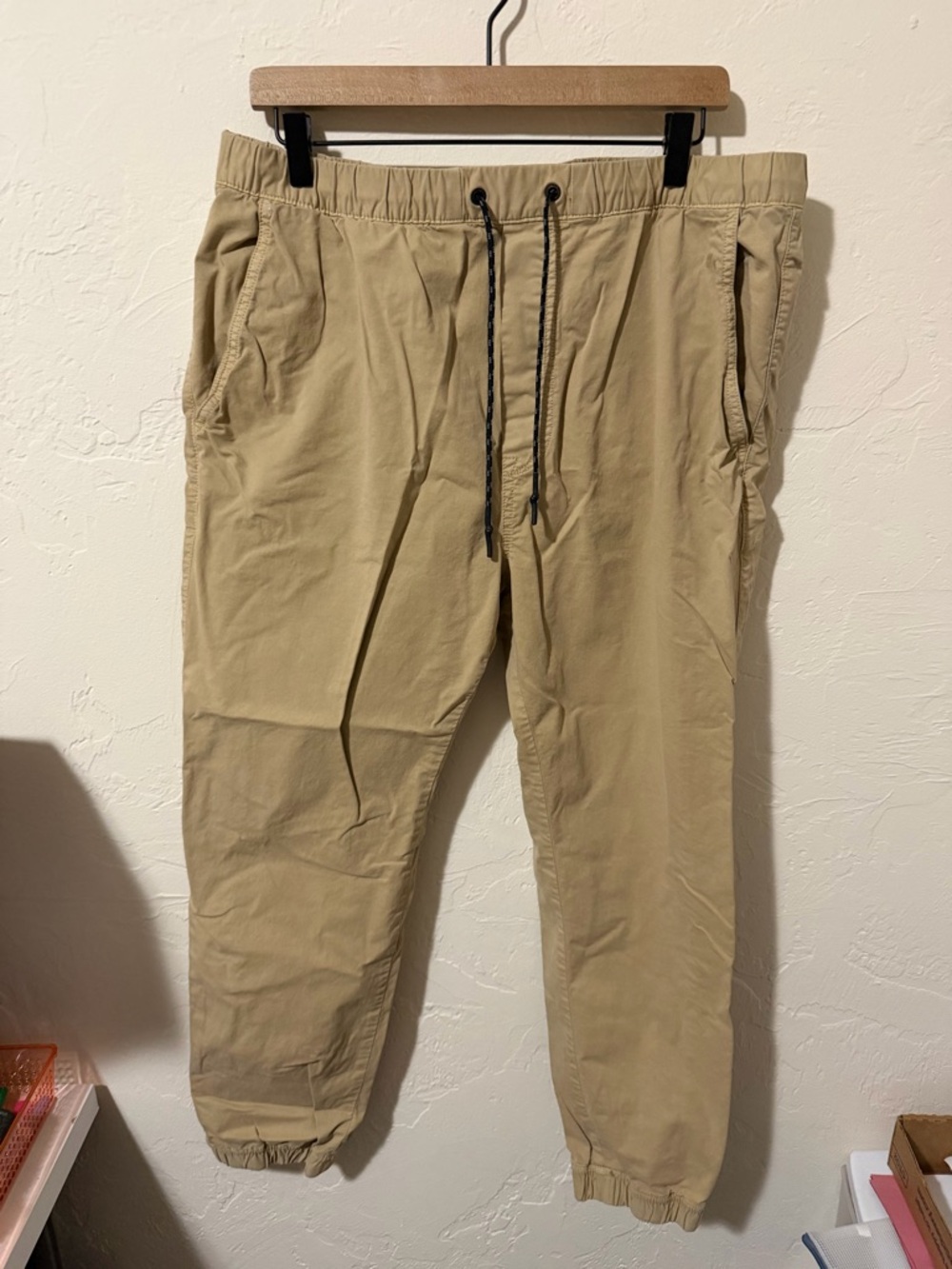 American Eagle Outfitters Tan Drawstring Joggers